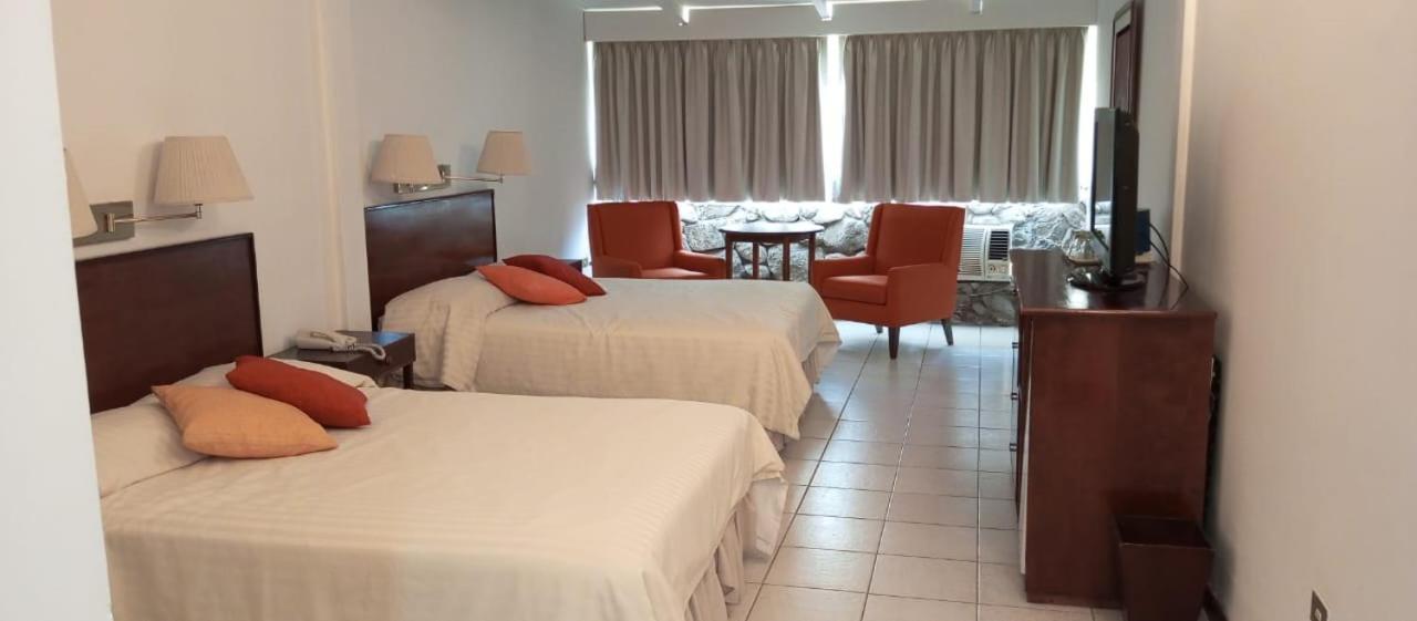 Hotel La Pedregosa Merida Ngoại thất bức ảnh